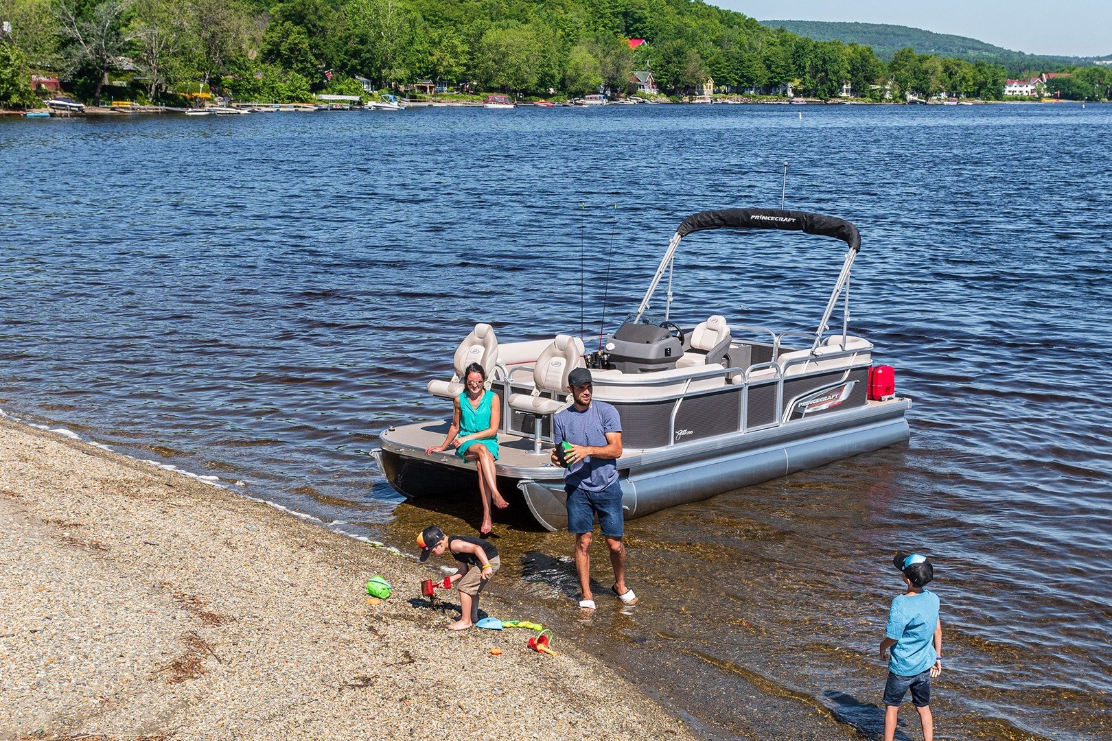 Pontons à vendre Groupe Thomas Marine